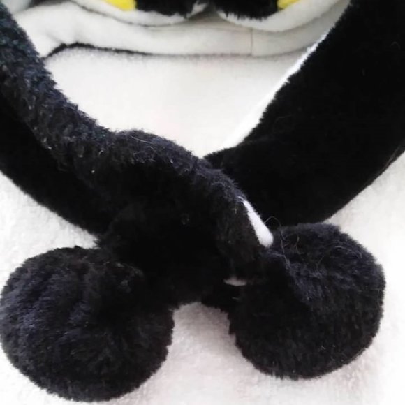Adult Penguin Winter Hat One Size - Picture 5 of 7